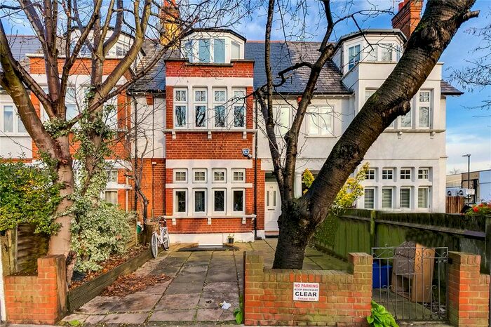 5 Bedroom Property To Rent In Sheen Road, Richmond, TW9