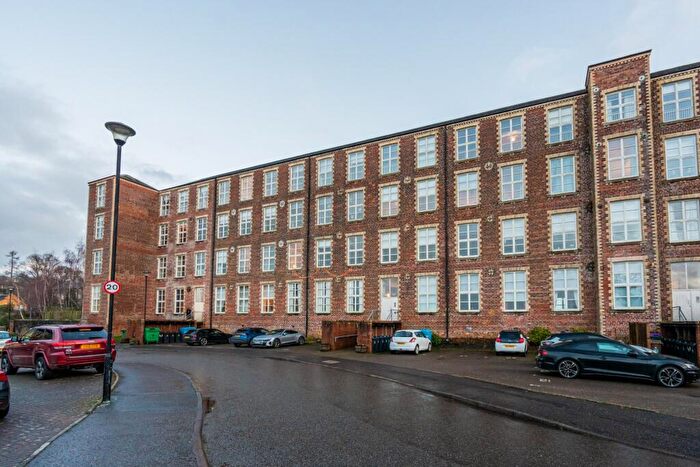 2 Bedroom Flat To Rent In Woolcarders Court, Stirling, Stirlingshire, FK7