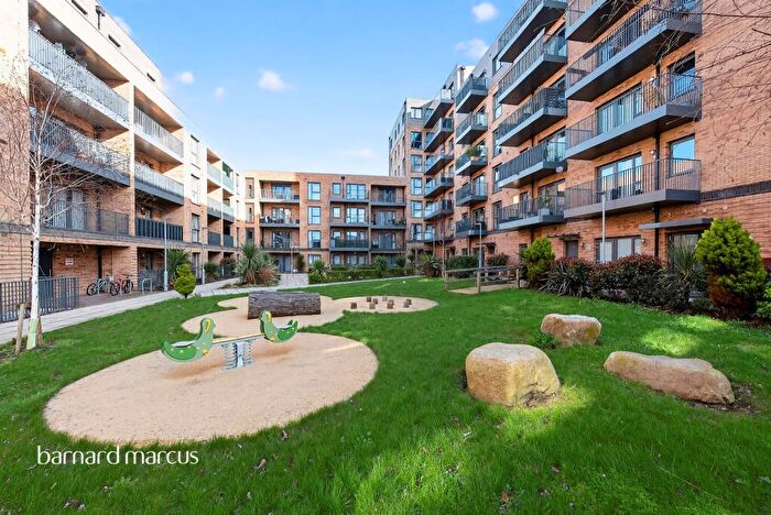 Studio For Sale In Kingston Road, New Malden, KT3