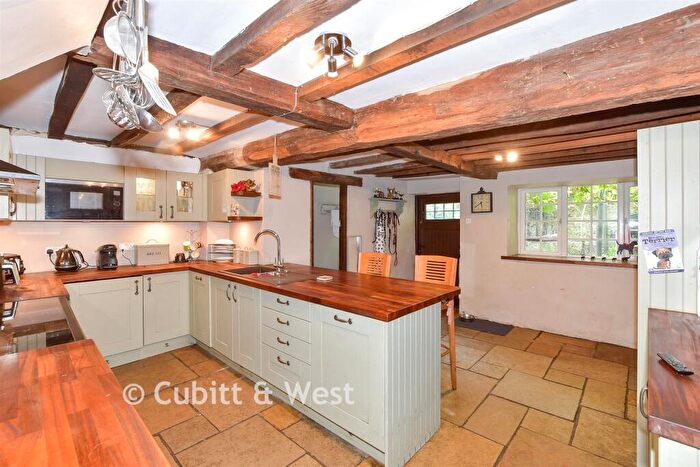 2 Bedroom Cottage For Sale In Lower Street, Pulborough, West Sussex, RH20