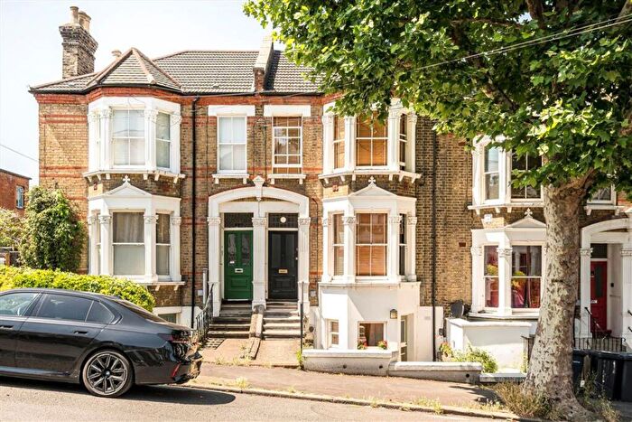 Studio To Rent In Waller Road, New Cross, SE14