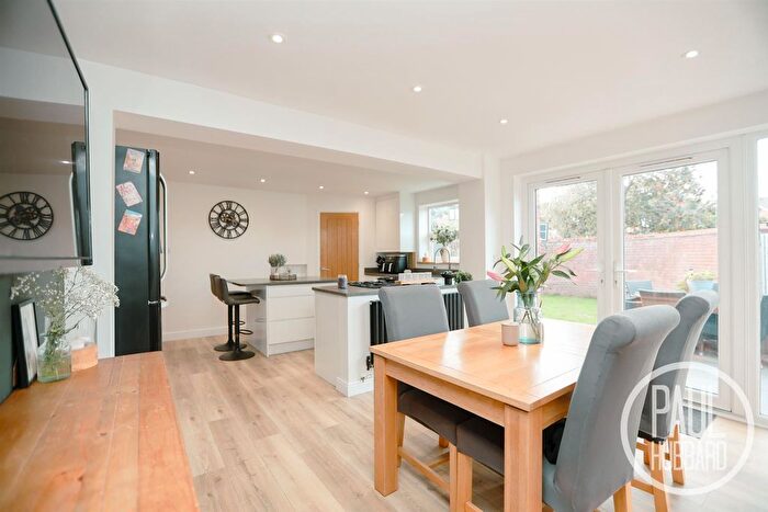 3 Bedroom Semi-detached House For Sale In Bloomfield Way, Carlton Colville, NR33