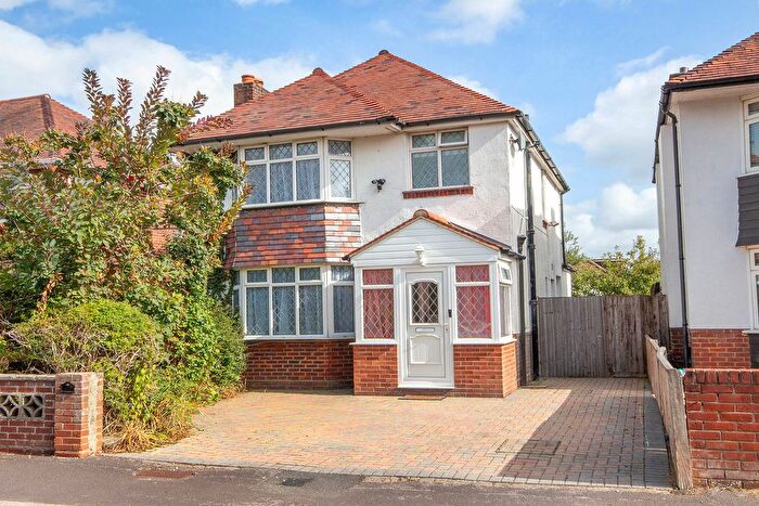 3 Bedroom Detached House For Sale In Salisbury Road, Totton, SO40