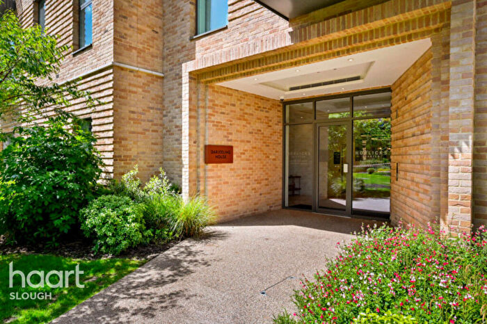 2 Bedroom Apartment To Rent In Horlicks Quarter, Slough, SL1