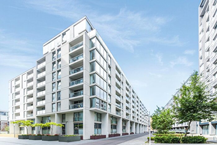 2 Bedroom Flat To Rent In Lanterns Way, London, E14