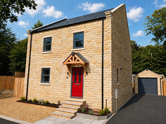 5 Bedroom Detached House For Sale In Poppyfields, Harrogate, HG3