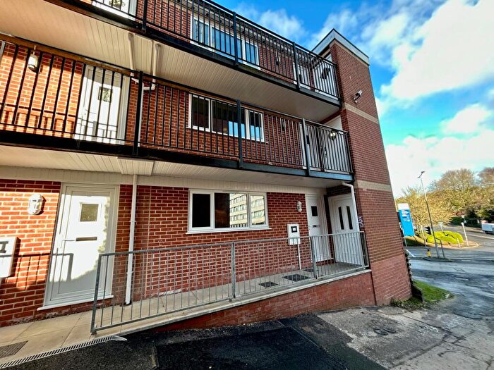 1 Bedroom Flat To Rent In Kanman House, Greenhill Rise, NG4