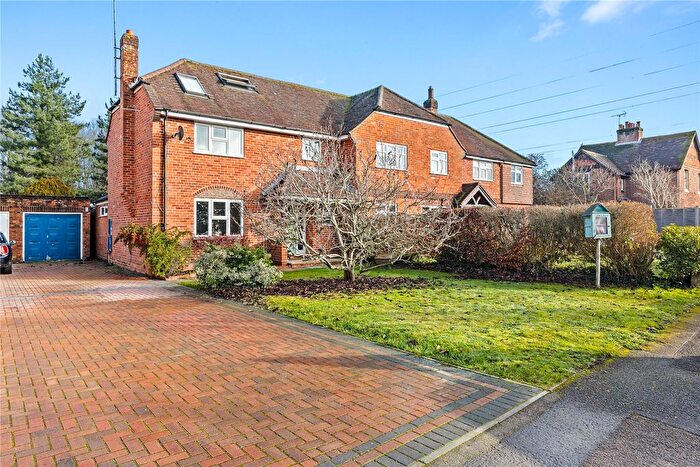 4 Bedroom Semi Detached House For Sale In Burpham, Guildford, GU4