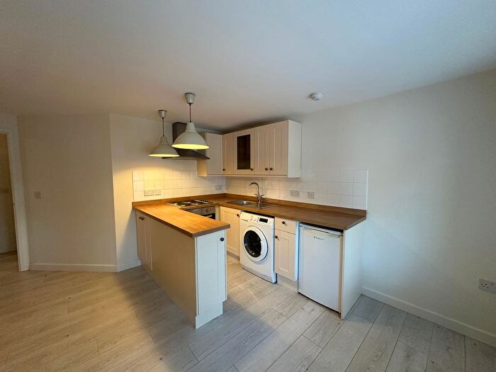 1 Bedroom Flat To Rent In Newlands, Daventry, NN11