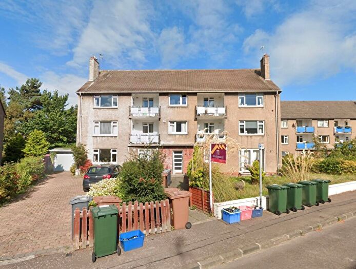 2 Bedroom Flat To Rent In Orchard Brae Gardens, Edinburgh, EH4