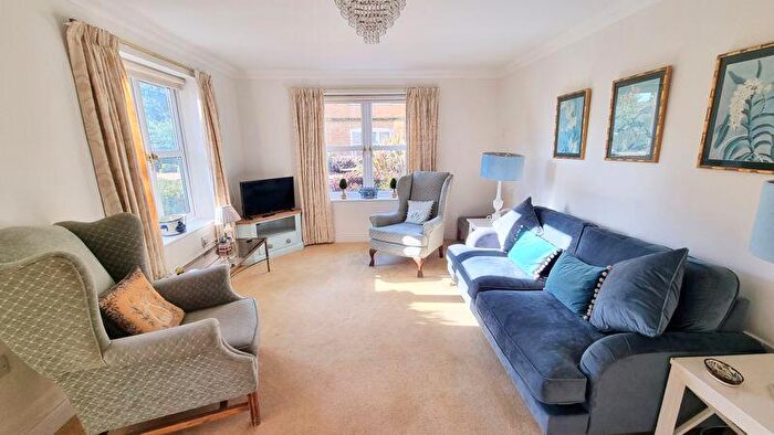 2 Bedroom Retirement Property For Sale In Turnpike Court, Hett Close, Haywards Heath, RH17