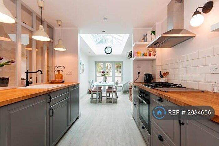2 Bedroom Semi-Detached House To Rent In Coppetts Road, London, N10