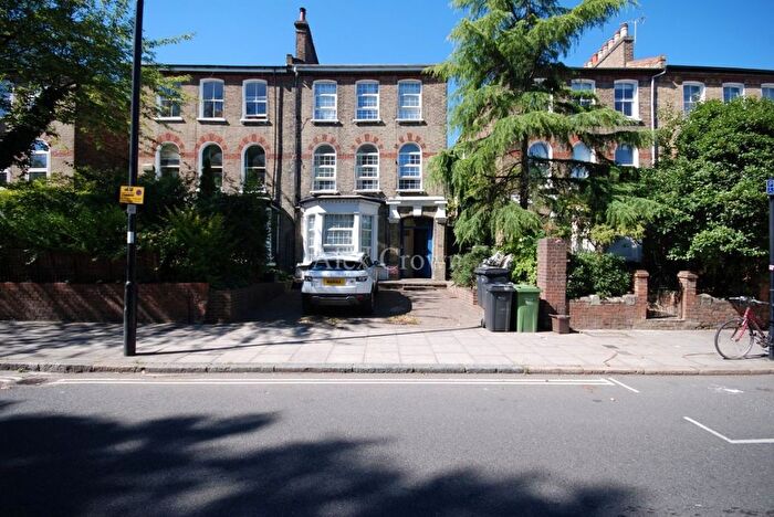 3 Bedroom Flat To Rent In Brecknock Road, Tufnell Park, N19