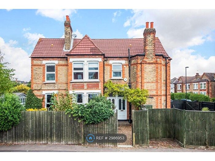 2 Bedroom Flat To Rent In Vancouver Road, London, SE23