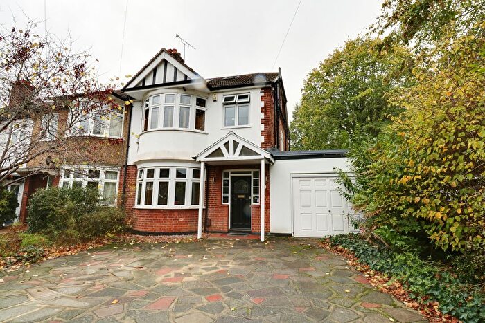 4 Bedroom End Terrace House To Rent In Murray Avenue, Bromley, Kent, BR1