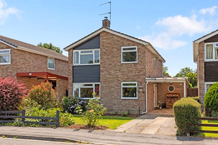 4 Bedroom Detached House For Sale In Stowey Road, Yatton, BS49