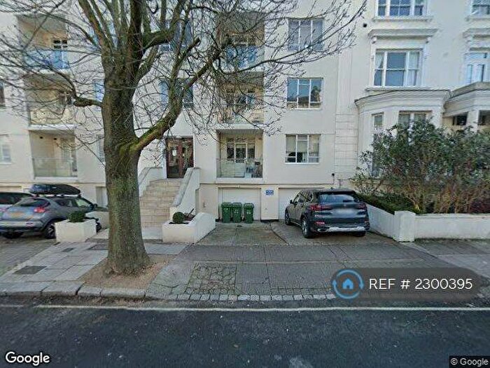 3 Bedroom Flat To Rent In Belsize Park House, London, NW3