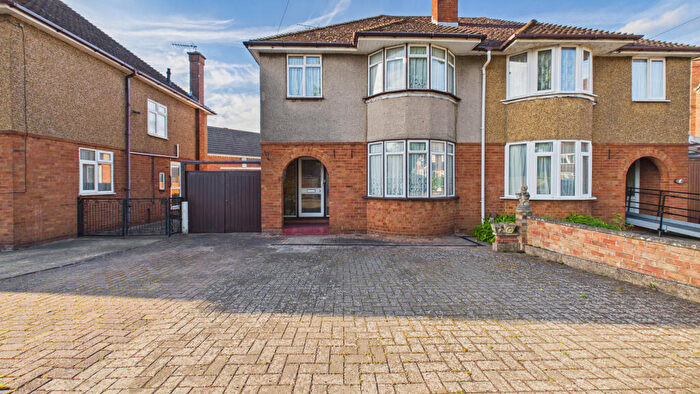 3 Bedroom Semi-Detached House For Sale In Gowers Field, Aylesbury, Buckinghamshire, HP20