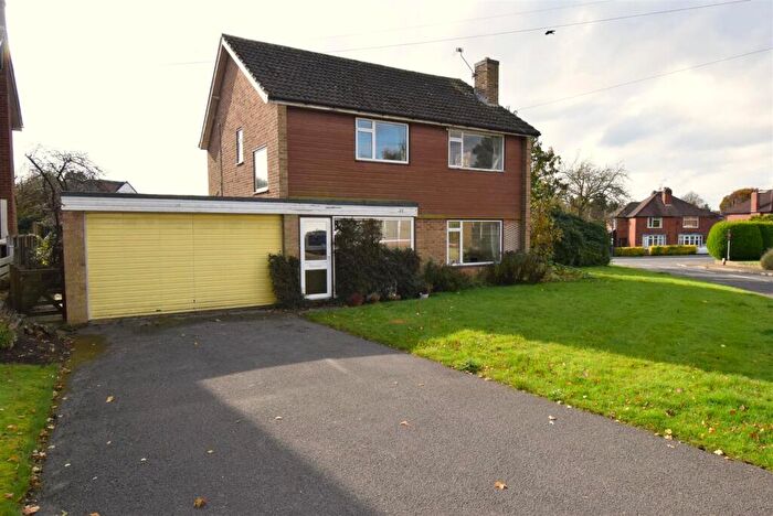 4 Bedroom Detached House For Sale In Ladycroft Paddock, Derby, DE22