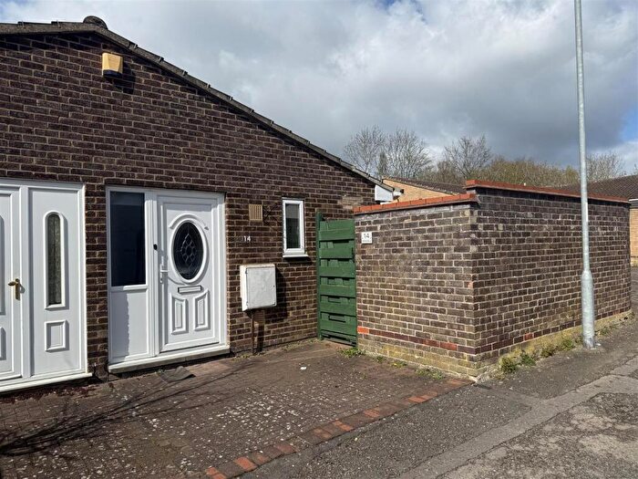 2 Bedroom Semi-Detached Bungalow For Sale In Wingfield, Orton Goldhay, Peterborough, PE2