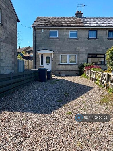 2 Bedroom Semi-Detached House To Rent In Brownhill Road, Dundee, DD2