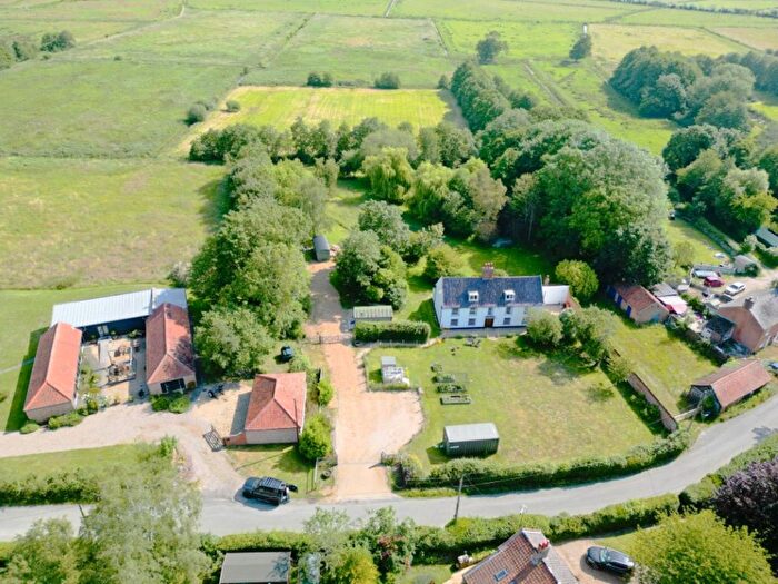 4 Bedroom Detached House For Sale In Thorpe Road, Haddiscoe, NR14