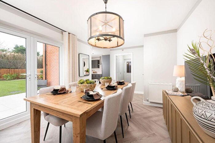 4 Bedroom Detached House For Sale In Tillet Way, Norwich, Norfolk, NR13