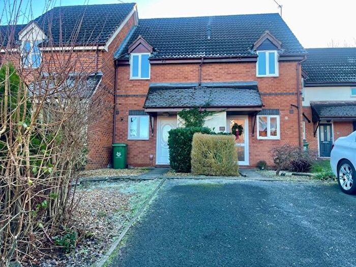 2 Bedroom Property To Rent In Vetch Field Avenue, Lyppard Bourne, Worcester, WR4