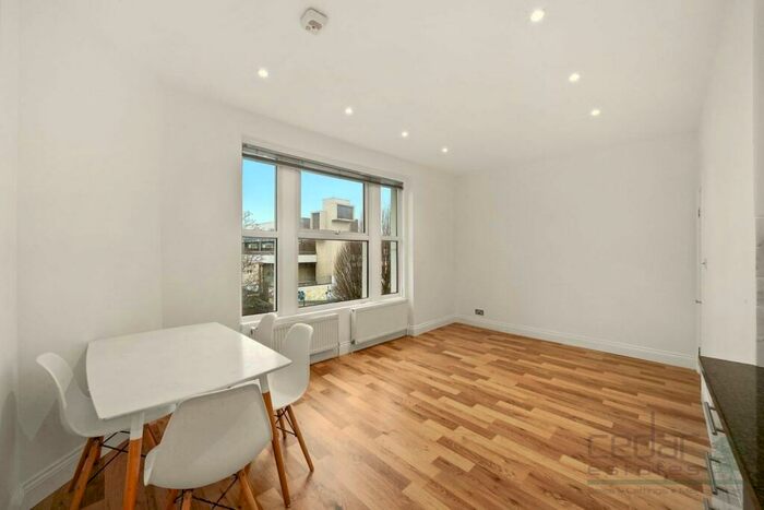 2 Bedroom Flat To Rent In Brondesbury Road, Kilburn, NW6