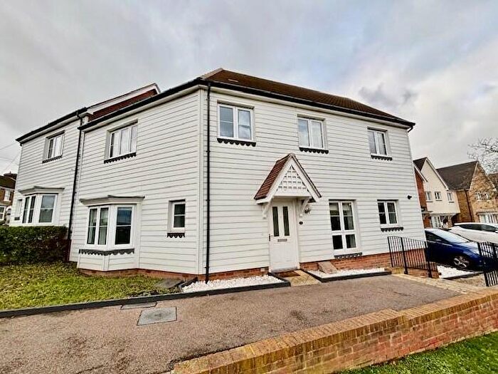4 Bedroom House To Rent In Clayhill Garden, Hoo, ME3
