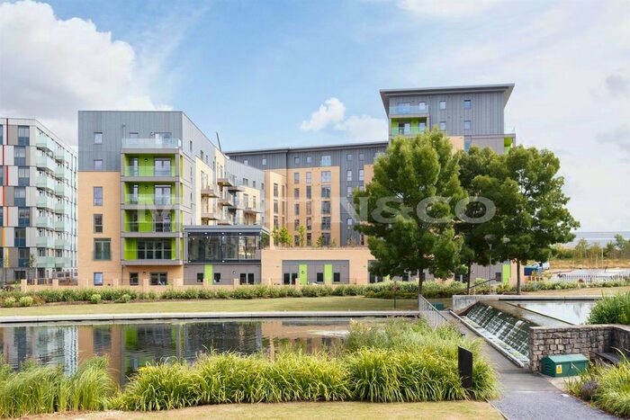 2 Bedroom Flat To Rent In Falcondale Court, Lakeside Drive, Park Royal, NW10