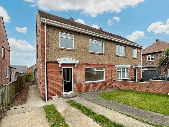 3 Bedroom Semi-Detached House To Rent In Lodore Grove, Jarrow, Tyne And Wear, NE32