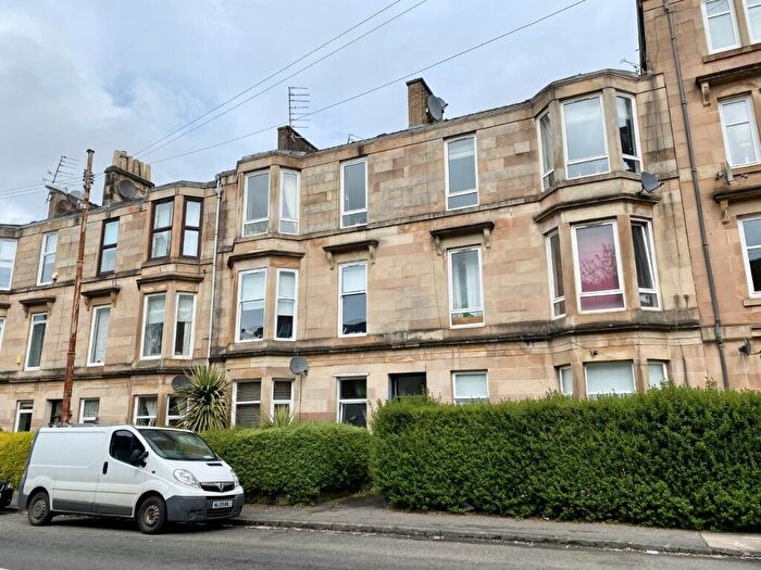 2 Bedroom Flat To Rent In Newlands Road, Glasgow, G44