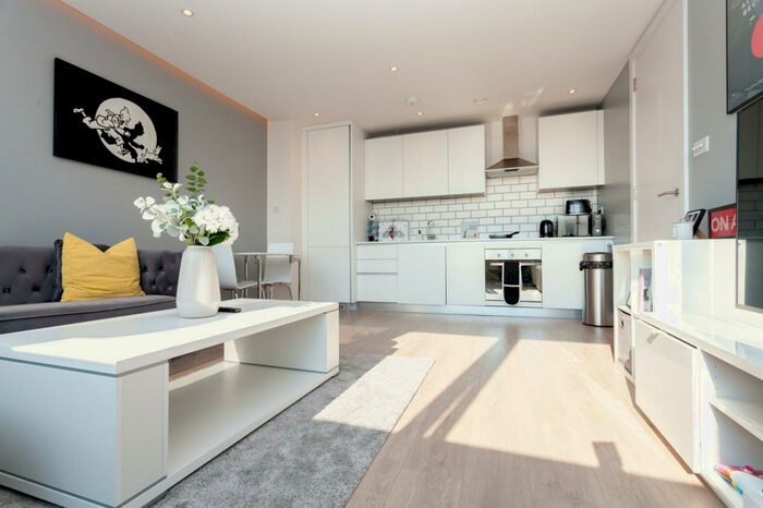 1 Bedroom Apartment To Rent In Cambridge House, Mayes Road, London, N22