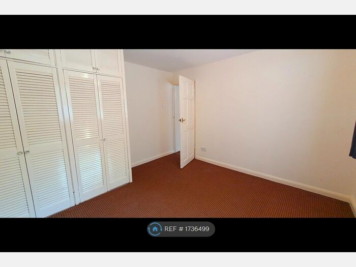 2 Bedroom Flat To Rent In Chesterfield Road North, Pleasley, Mansfield, NG19