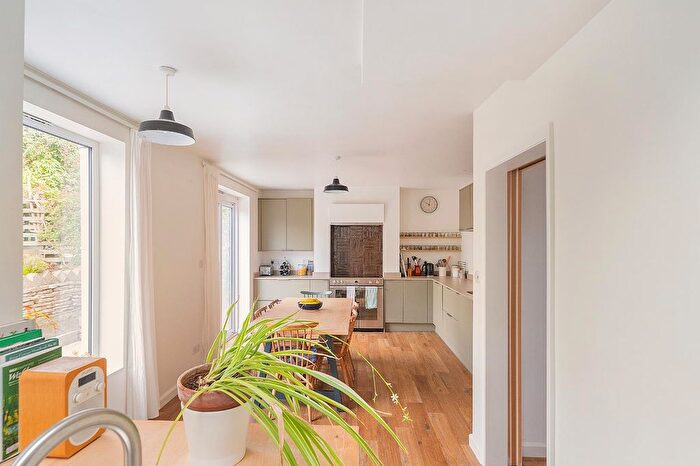 3 Bedroom Semi-Detached House For Sale In Queens Road, Knowle, BS4