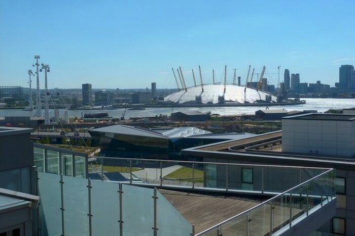 2 Bedroom Flat To Rent In Western Gateway, London, E16