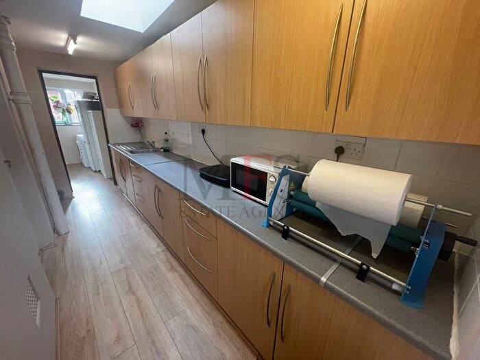 1 Bedroom Studio To Rent In Johnson Road, Heston, TW5