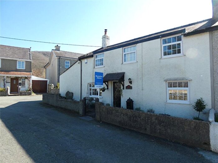 3 Bedroom Semi-Detached House For Sale In Abergwyngregyn, Llanfairfechan, Gwynedd, LL33