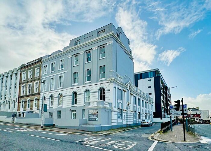 1 Bedroom Apartment To Rent In Lockyer Street, Plymouth, PL1