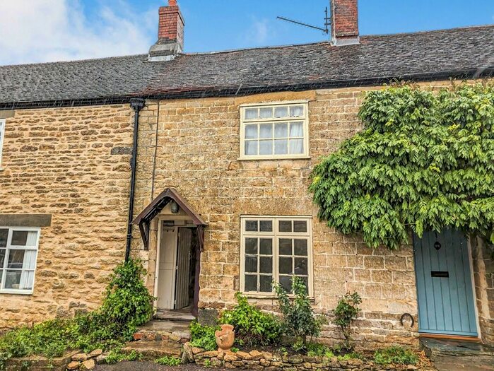 2 Bedroom Cottage For Sale In The Street, Stour Provost, Dorset, SP8