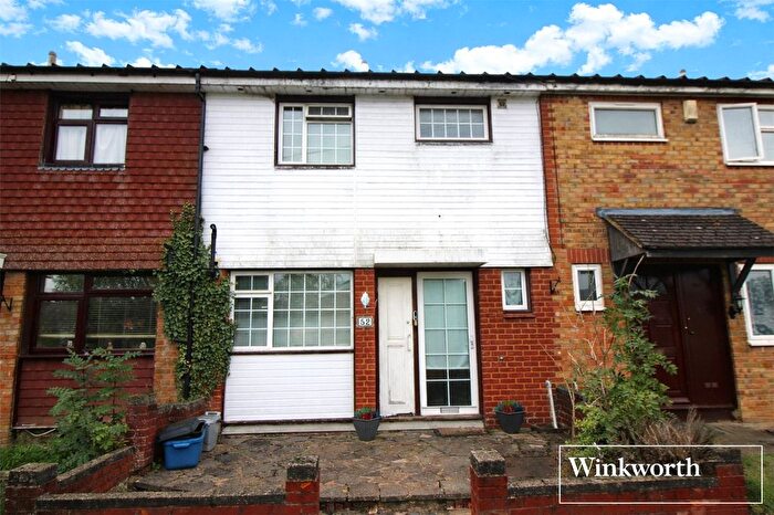 3 Bedroom Terraced House For Sale In Byron Avenue, Borehamwood, Hertfordshire, WD6