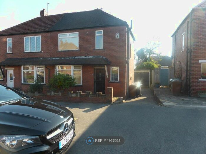 2 Bedroom Semi-Detached House To Rent In Eden Crescent, Leeds, LS4