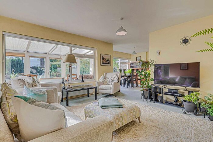 2 Bedroom Detached Bungalow For Sale In Tollgate, Benfleet, SS7