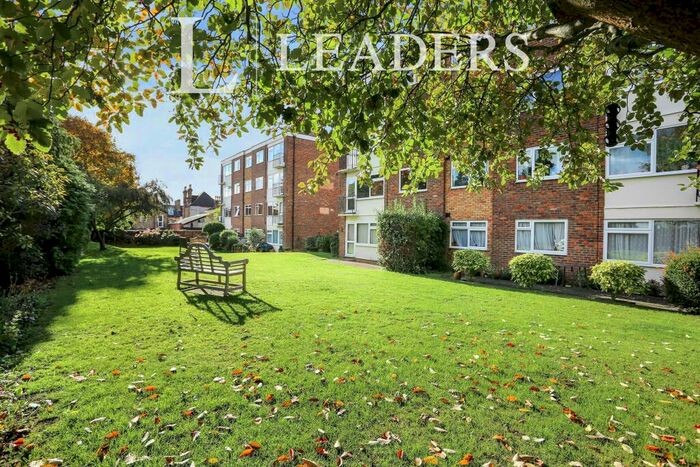 2 Bedroom Property To Rent In Oakdale, Westgate Road, BR3