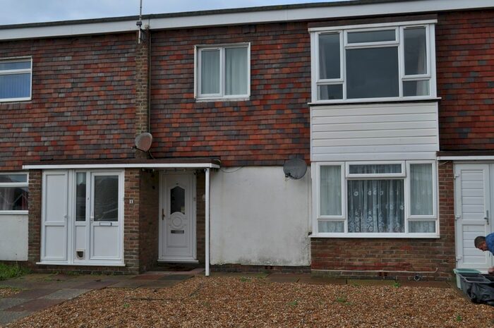 1 Bedroom Flat To Rent In Ambleside Avenue, Telscombe Cliffs, BN10