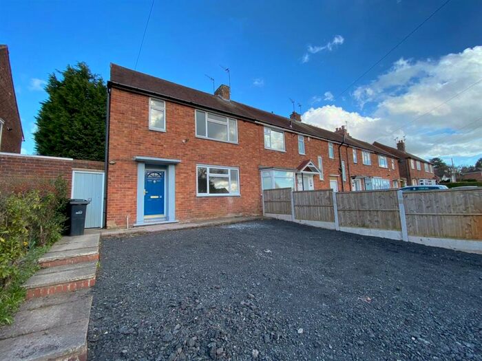 2 Bedroom Semi-Detached House To Rent In Beech Road, Kingswinford, DY6