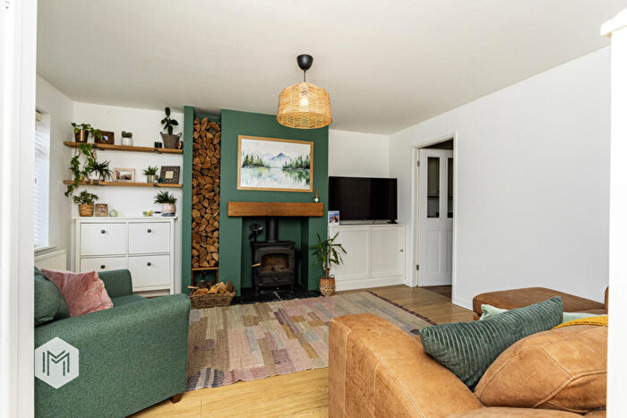 3 Bedroom Link Detached House For Sale In Whittingham Drive, Ramsbottom, Bury, Greater Manchester, BL0