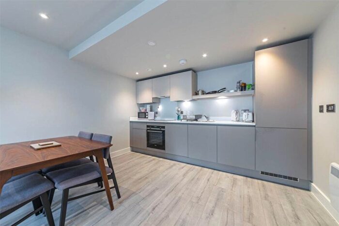 2 Bedroom Flat To Rent In Broad Street, Birmingham, B15