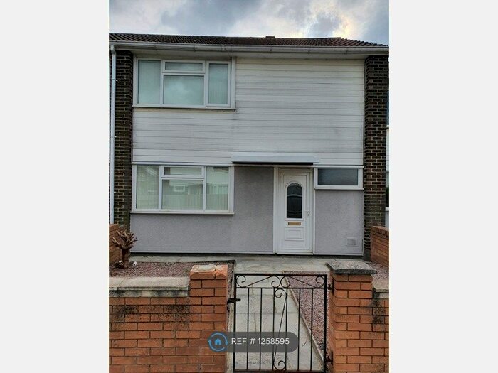2 Bedroom Terraced House To Rent In Hebden Walk, Leeds LS14